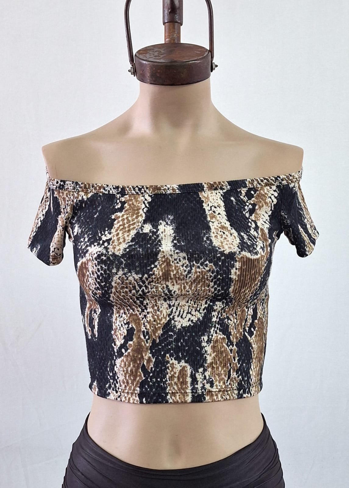Top cuello bote reptil morley soft 2026